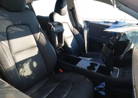 2024 Tesla Model Y Long Range Dual Motor All-Wheel Drive from USA, damaged, VIN 7SAYGAEE3RF212921